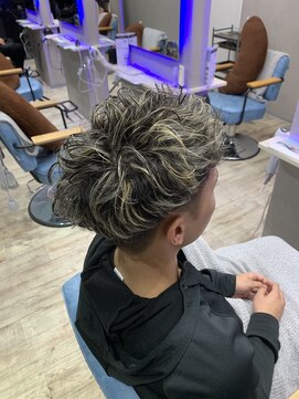 ヘアーディア(Hair...DiA) メンズハイライト☆☆☆