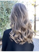 グラムアッシュ(GLAM ASH)&nbsp;ミルクティーグレージュバレイヤージュ