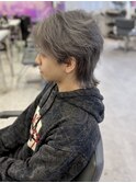 センターパート ウルフ ハイトーンシルバー MOMO
