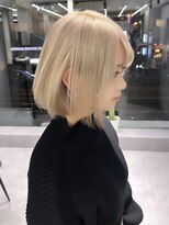 ファイブバイジエクト 堀江(FIVE by The Ect) ボブ/ホワイトブロンド/ミルクティーカラー