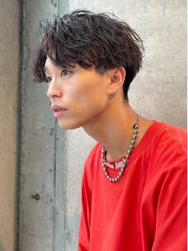 フィフスジングウマエ 原宿(fifth JINGUMAE) 韓国センターパートニュアンスパーマフェザーパーマメンズカット