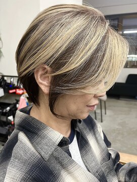 ニコ(nico...) シドウ/40代50代60代/白髪ぼかし/ハンサムショート