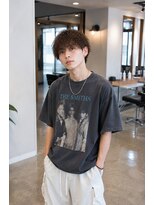 MEN's Baguz MEN'Sカット/ MEN'Sパーマ/ MEN'Sカラー 濡れ感カーリー×無造作束感メンズマッシュ韓国風パーマ