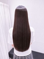 ウタ(uta)&nbsp;艶ストレート×ナチュラルロング