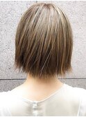 大人のクールストレートボブ☆アッシュベージュ×切りっぱなし