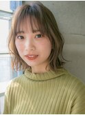 外ハネ切りっぱなしボブ
