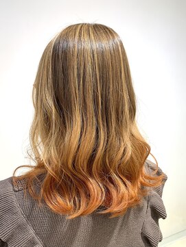 アズール 草加(azule) グラデーション／オレンジ