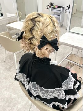 ディティカレスト(Dityca rst) 編み込みツインお団子