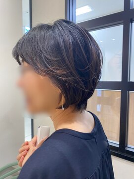 ロウ 町田(ROW) 大人かわいいショートボブ