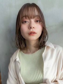 イオ 本厚木(io) ミディアムレイヤーボブシースルーバングベージュカラー小顔