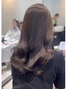 ソヨン 栄2号店(SOYON) 黒髪/グレーベージュ/レイヤーロング/前髪パーマ/髪質改善
