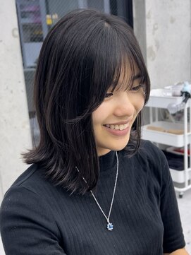 ビューブルー 亀戸錦糸町(VIEW BLUE) 美髪シアーカラーピンクブラウンショートカット切りっぱなしボブ