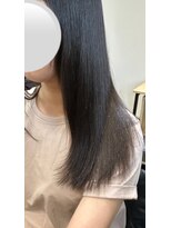 ウム(UMU)&nbsp;自然に内に入る縮毛矯正