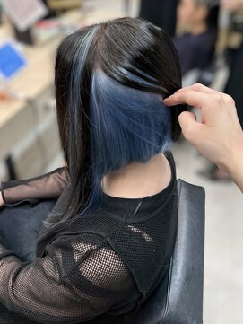 エレン(E L E N) ペールブルー/ブリーチ/インナーカラー