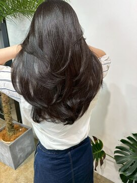 メリー オオサカ(Merly Osaka) バタフライレイヤーカット