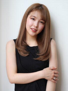 ヴィヴィ(VIVIE) ココアベージュ髪質改善ストレートレイヤーオリーブグレー小顔