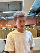 エディ(Edy) スパイキーショートケアブリーチホワイトシルバー眉毛カット