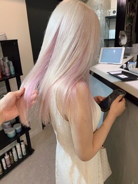 ペレ 原宿(PELE) ダブルカラー/ケアブリーチ/羽エクステ/原宿