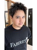 ストリートファッションに合うスパイキーショート