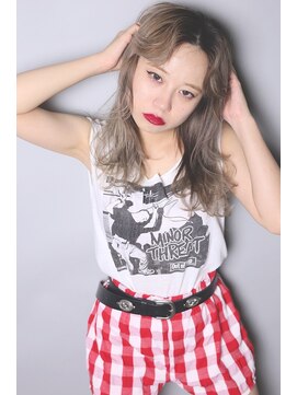 ネス(ness) [RIMMA]外国人風/グラデーショングレージュ/透明感