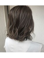 ヘアーリビング リコ 池袋西口店(hair living Liko) 【Liko リコ池袋西口店】イルミナカラーデザイン【池袋/西池袋】