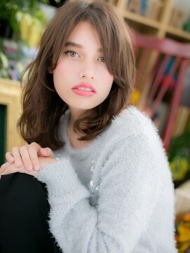 カバーヘア イヴ 戸頭店(COVER HAIR EVE) 大人センターパート外国人風グレーベージュc5戸頭20代30代40代