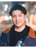 カフ(CAF)&nbsp;CAF河内 カルマパーマ アッシュブラック 大阪 心斎橋