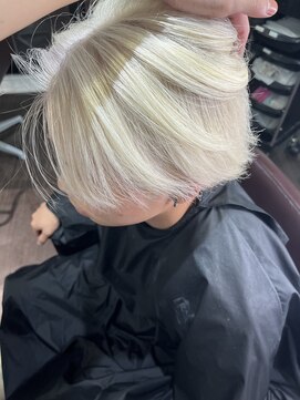 テテ(TETE) 【TETE】エデン ホワイトカラー 心斎橋×長堀橋