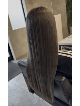 スキル 石岡(SKILL) ハイトーン/グレージュ/ロング