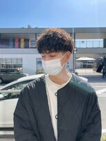 エディ(Edy)&nbsp;波巻きスパイラルパーマ波巻きパーマ刈り上げメンズ眉毛カット