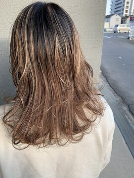 シミズヘアー(SHIMIZUHAIR) ハイライト