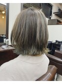 【aura】ヘアスタイルNo.17 外ハネボブ カーキグレージュ