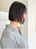 レイヤーミニウルフチェリーブラウンショート美髪前下がりボブ