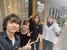 スタッフ4人で撮りました☆あと、YASUもいます！