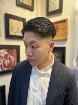 ヒロギンザ 大阪本店(HIRO GINZA) 七三ビジネススタイル×フェード