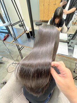 ラヴィエ(RAVIE) 【半田・髪質改善】縮毛矯正/トリートメント/マンツーマン