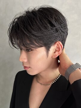 コモダ 神戸三宮(comoda) 毛流れシースルーマッシュ