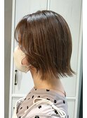 コンパクトボブ×オリーブグレージュ