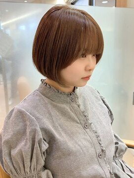 ビューティシモ 川越(Beautissimo) レイヤーボブ 小顔バング 顔周りカット ベージュカラー