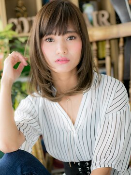 カバーヘア ブリス 志木南口駅前店(COVER HAIR bliss) 斜めバングオリーブアッシュレイヤーカットh4志木20代30代40代