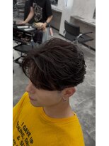 オム ブランシェ(HOMME BLANCHE’)&nbsp;韓国風フェザーパーマコンマバング