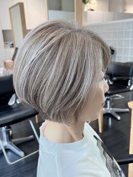 エムプラス 二子玉川(Mplus) 【脱白髪染め】白髪をぼかして活かすということ A Mplusミズイデ