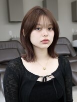 オーラ オモテサンドウ(Aura omotesando)&nbsp;スリークミディアムレイヤー