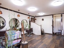 ココライオン(CoCo Lion)の雰囲気（スタイリストは2人なので広々と過ごせます！）