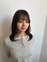 ルオラ(Luora) オリーブグレージュ×レイヤーカット