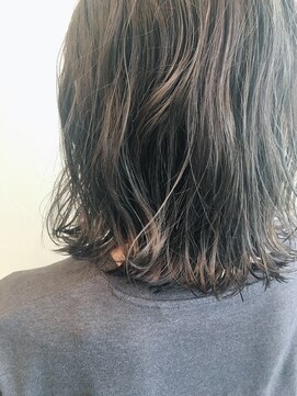 ラピ(Lapi) 肩で跳ねる外ハネロブ