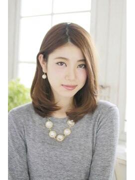 ラクシア(LUXIA) 王道ミディアム