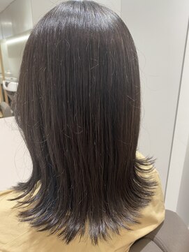 エデュコスゥリール(educo per sourile) アッシュベージュ×外ハネミディアム【自由が丘】