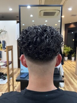 スウェル 千葉店(Swell) メンズツイストパーマスパイラルパーマフェード[船橋]