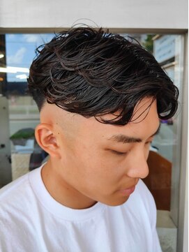 アルフレッド 平針店(alfRed) ニュアンスパーマ スーツ短髪ビジネスツーブロック黒髪流行